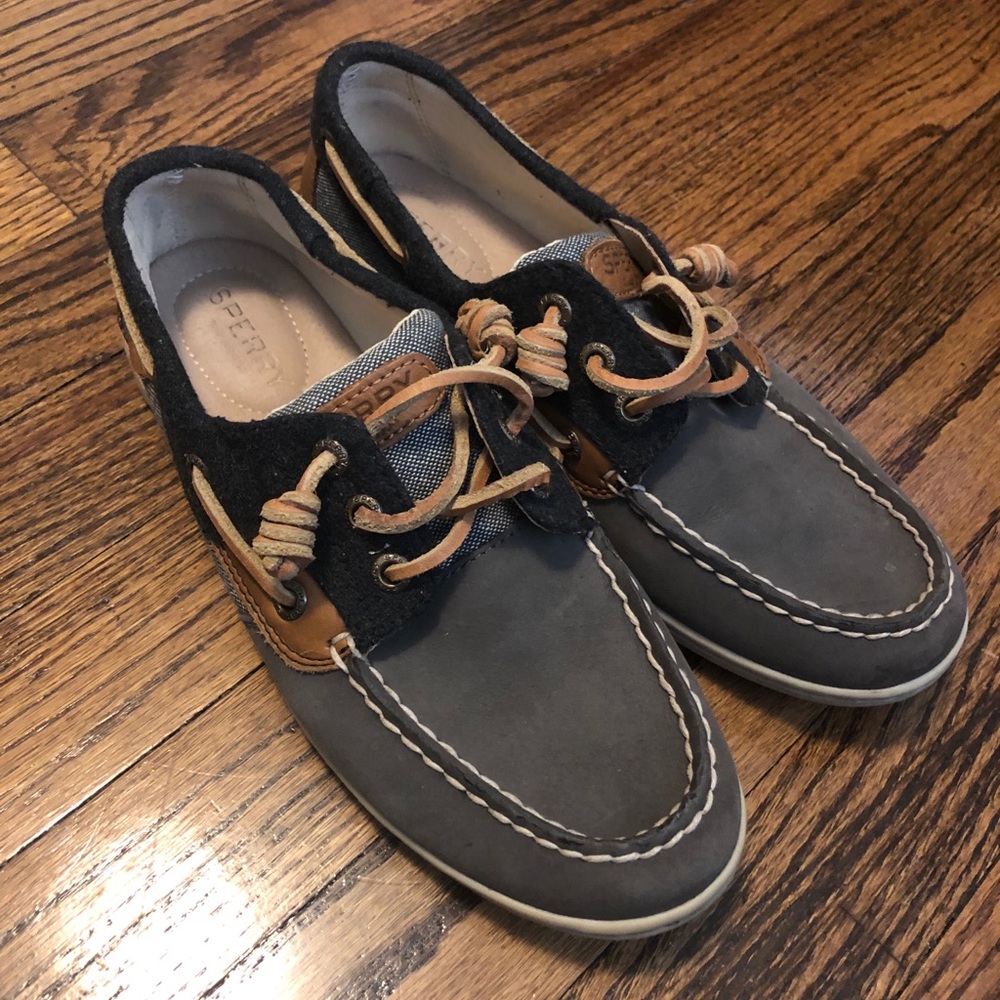 Women sperrys